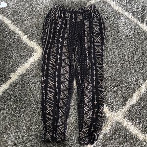 Black and Tan capris